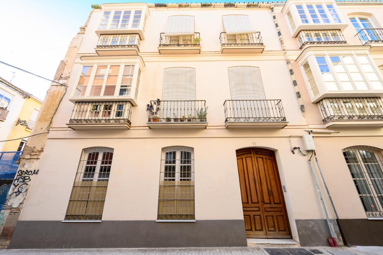 Modern 3 Bedroom, City Center With Patio & High Ceilings By 10Tosea マラガ エクステリア 写真